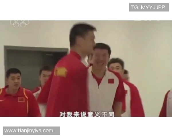 篮球十佳球盘点:那些令人热血沸腾的瞬间与背后的精彩故事